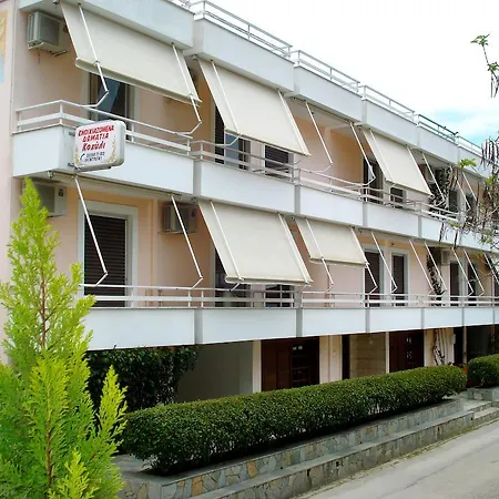 Guest house Kochili Neos Pirgos